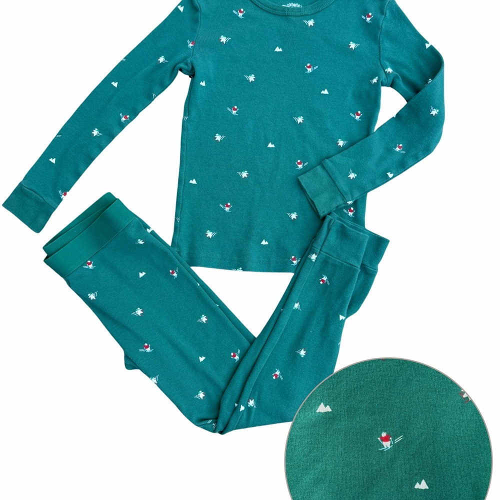 Wondershop Green Pajama Set with Snowman Motif